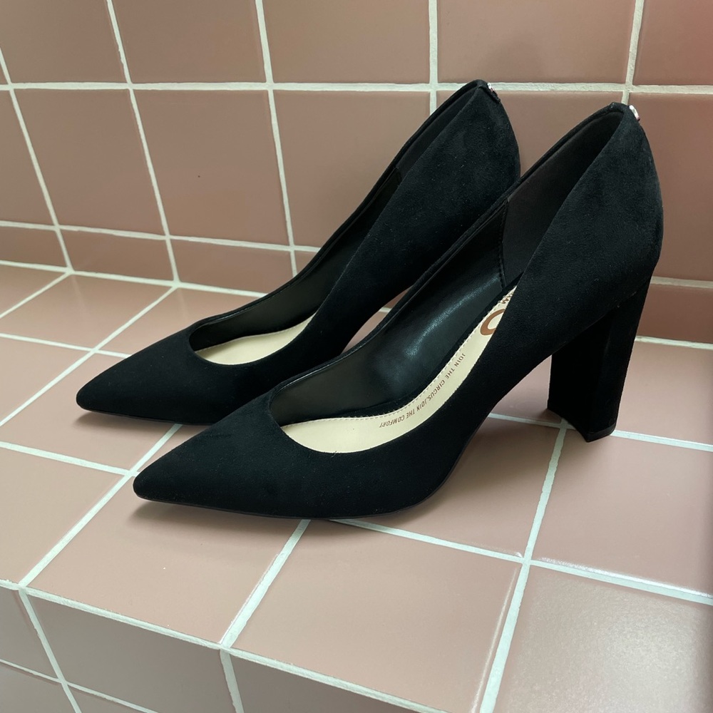 Black suede chunky heel pumps - Picture 3 of 6